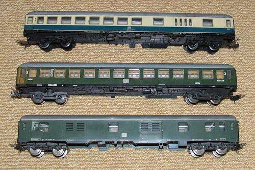 Lima DB German passenger coach set