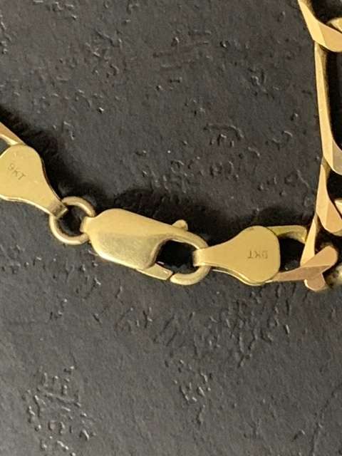 Necklace-9ct Yellow gold