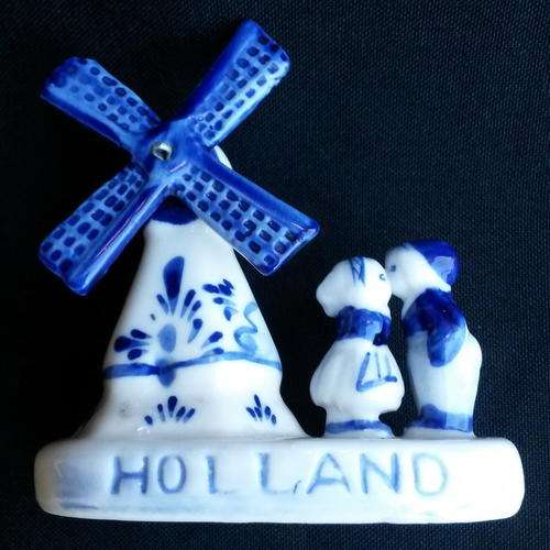 Handpainted DELFTS BLUE ORNAMENT OF WINDMILL AND KISSING COUPLE