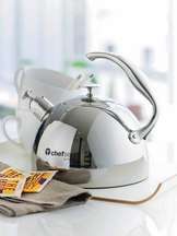 Tupperware Chef Series Whistling Water Kettle 2.2L