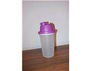 Tupperware shaker (250ml) Small HALF PRICE AVAILABLE IN PURPLE