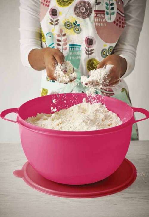 Tupperware Mega "thats a bowl' 10L