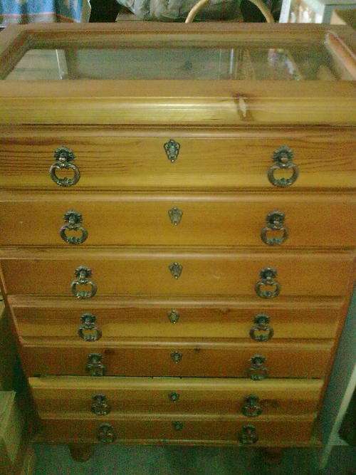 display cabinet oregon pine