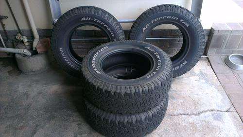 4 x 16" BF Goodrich All Terrain tyres 265/70/R16