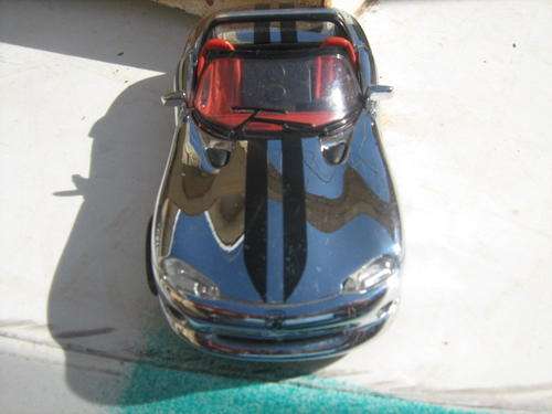 1999 DODGE VIPER RT/10 DIE CAST MODEL