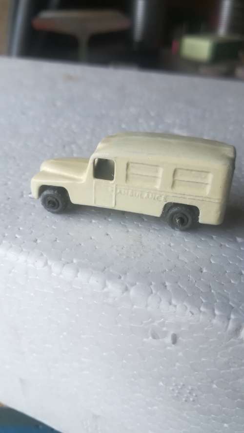 Matchbox no 14a Daimler Ambulance