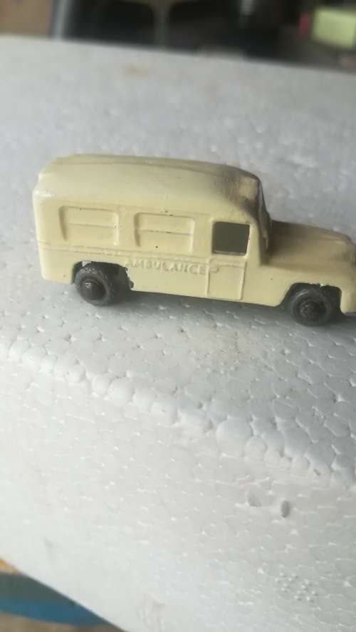 Matchbox no 14a Daimler Ambulance