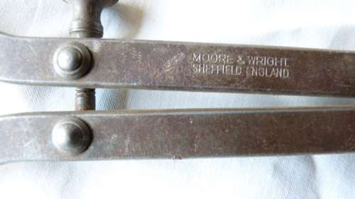 Outside Caliper Ajustable  Moore and Wright