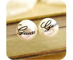 guess pearl earrings