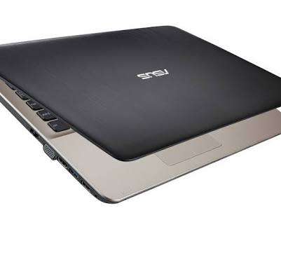 *** BRAND NEW ASUS i3 6th GEN// 4 GB RAM// 500 GB HDD