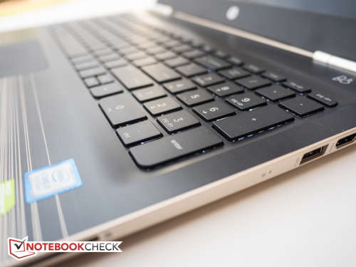 ***GAMING HP PAVILION i5 7th Gen// 15" FHD//4 GB NVIDEA GFX// 8 GB RAM// 1TB SSHD