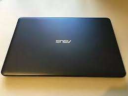 *** LIKE NEW ASUS i3 7th GEN// 256 SSD// 4G LTE// 15" HD SCREEN// 4 GB RAM// BUSINESS LAPTOP