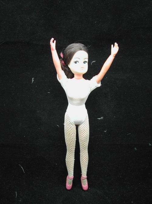 Sindy Ballerina Doll (Number Six.)