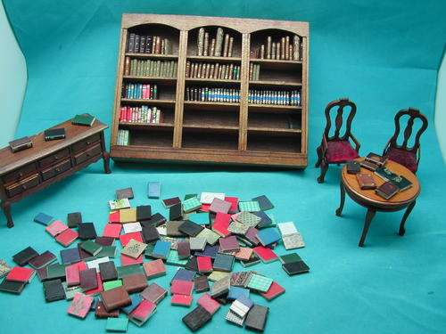 Dolls House Library : 1:12 Scale