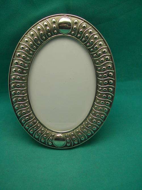 Silver Plated Oval Frame