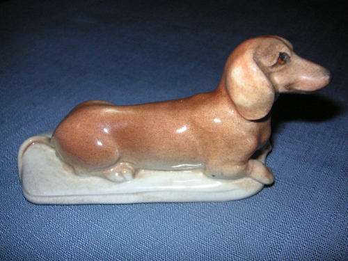 VINTAGE CHINA DACHSHUND