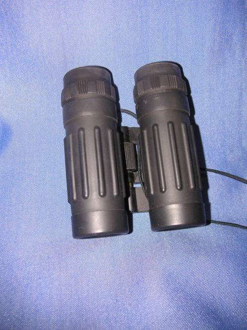 SMALL BINOCULARS