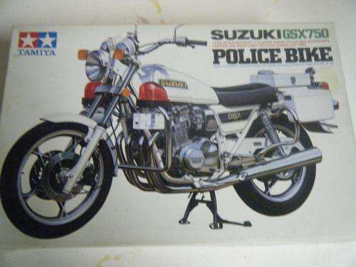 SUZUKI GSX750-POLICE BIKE-1:12 SCALE-BY TAMIYA