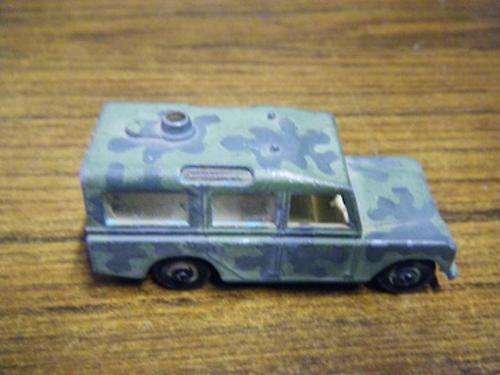 MATCHBOX-SERIES NO12-LAND ROVER SAFARI-MADE IN ENGLAND BY LESNEY-MATCHBOX SCALE-NO BOX