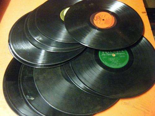 100's OF LOOSE LP RECORDS AVAILABLE-FOR WHAT EVER NEED-THESE LP HAS SCRATCHES-BET PER LP