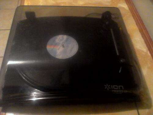 SALE!!!!!OION PROFILE LP USB TURNTABLE-CONVERTS TO MP3 INSTANTLY-LIKE NEW-
