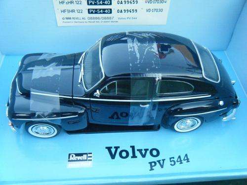 revell-volvo pv544-1:18 scale-with original box
