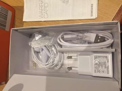 Samsung J5 Dual sim version !!!!  BARGAIN !!!!! LIKE NEW !!!! DEMO UNIT !!!!