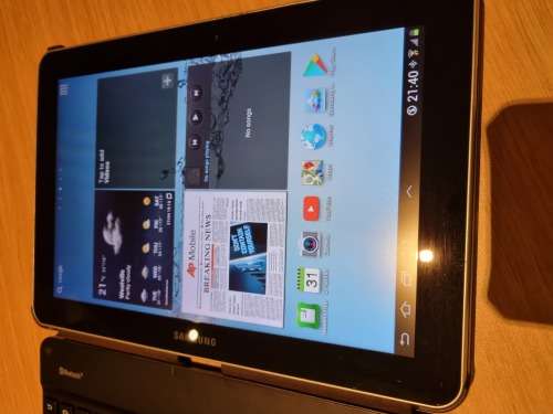 Samsung GT-P7500 tablet with bluetooth keyboard !!! Bargain !!! Please read !!!!