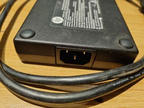 HP COMPACT PC TOWER !!!! FREE SHIPPING !!!!