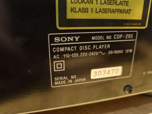 Sony compact disc player !!! OLD SKOOL !!! FREE SHIPPING !!!!