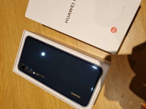 Huawei P20 PRO  !!! SUPER NEAT !!! BARGAIN !!!! FREE SHIPPING !!!!