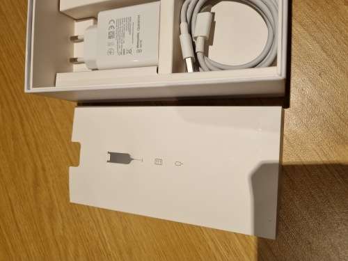 Huawei P20 PRO  !!! SUPER NEAT !!! BARGAIN !!!! FREE SHIPPING !!!!