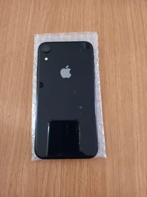 Apple XR  !!! NEAT !!! BARGAIN !!!!!! PLEASE READ !!!!