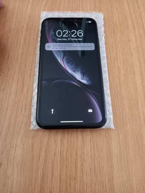 Apple XR  !!! NEAT !!! BARGAIN !!!!!! PLEASE READ !!!!