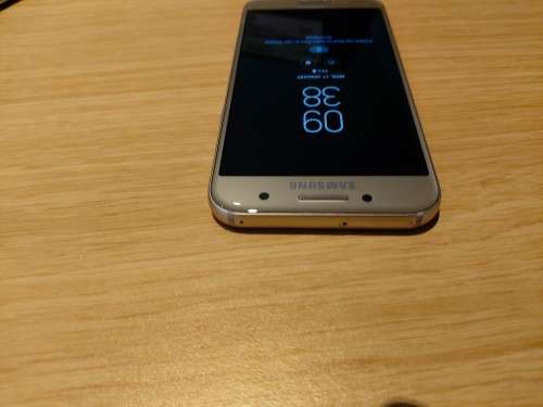 Samsung A3 2017 !!!! BARGAIN !!!! NEAT !!!!