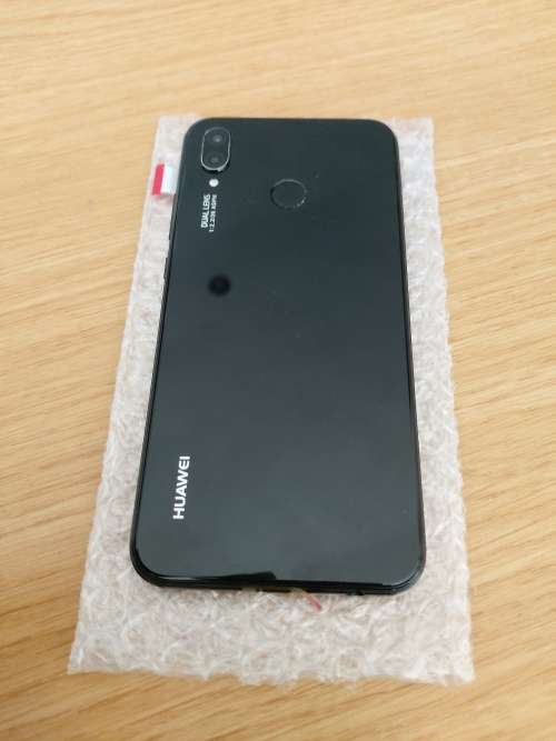 Huawei P20 lite Dual Sim Version !!!! BARGAIN !!!! VERY NEAT !!!!