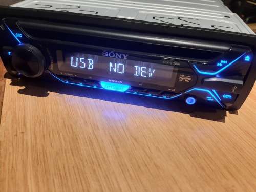 SONY MP3/USB/CD !!!! BARGAIN !!!! NEAT !!!! FREE SHIPPING POSTNET !!!! TO CLEAR !!!!!