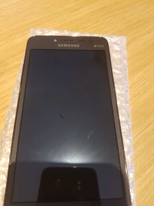 2 X SAMSUNG DEVICES  !! BARGAIN !! FAIRLY NEAT !! FREE SHIPPING !! PLEASE READ !!