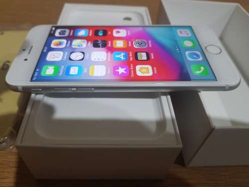 iPhone 6 64GB Silver !!!! LIKE NEW !!!! BARGAIN !!!! FREE POSTNET SHIPPING !!!