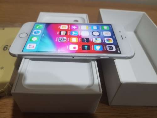 iPhone 6 64GB Silver !!!! LIKE NEW !!!! BARGAIN !!!! FREE POSTNET SHIPPING !!!