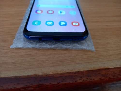 SAMSUNG A30S DUAL SIM VERSION !!!! LIKE NEW !!!! FREE POSTNET SHIPPING !!! NO FINGERPRINT SENSOR !!