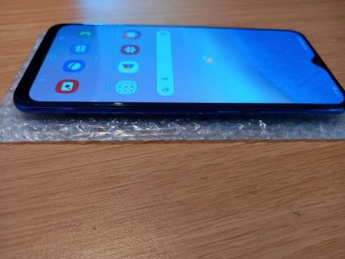 SAMSUNG A30S DUAL SIM VERSION !!!! LIKE NEW !!!! FREE POSTNET SHIPPING !!! NO FINGERPRINT SENSOR !!