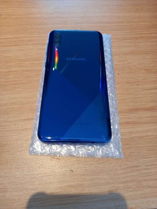 SAMSUNG A30S DUAL SIM VERSION !!!! LIKE NEW !!!! FREE POSTNET SHIPPING !!! NO FINGERPRINT SENSOR !!