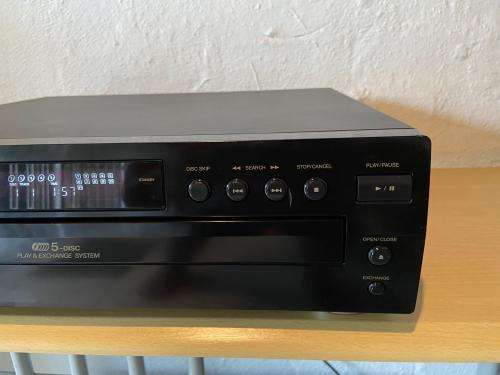 JVC 5 DISC SHUTTLE COMPONENT !!!! BARGAIN !!! FREE SHIPPING TO DOOR !!!!!