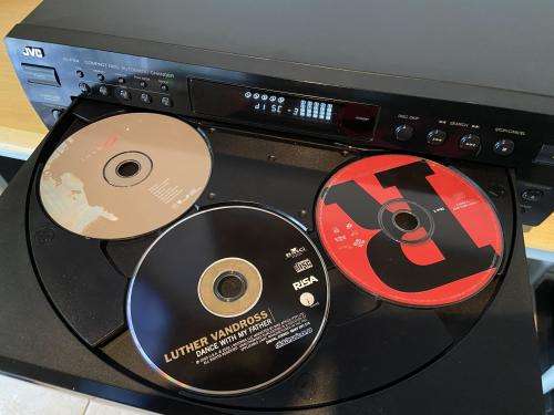 JVC 5 DISC SHUTTLE COMPONENT !!!! BARGAIN !!! FREE SHIPPING TO DOOR !!!!!