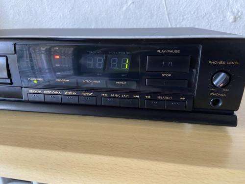TEAC CD PLAYER !!! BARGAIN !!!!