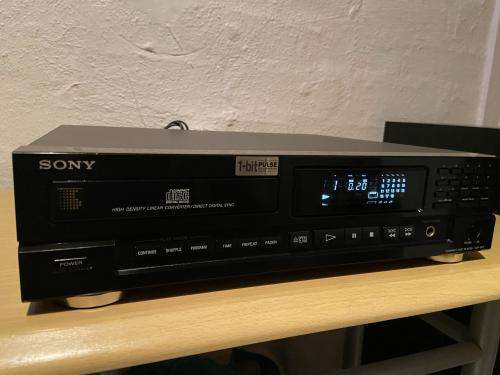 SONY CD PLAYER !!! BARGAIN !!!!