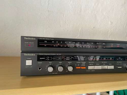 TECHNICS AMP/TUNER OLD SKOOL AUDIO !!! BARGAIN !!!! FREE SHIPPING POSTNET TO POSTNET !!!