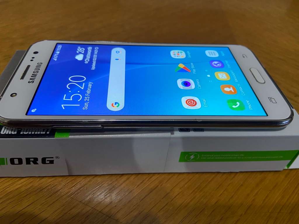 Samsung J5 Smartphone