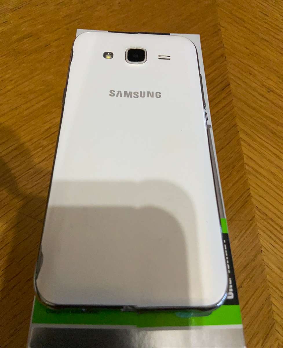 Samsung J5 Smartphone